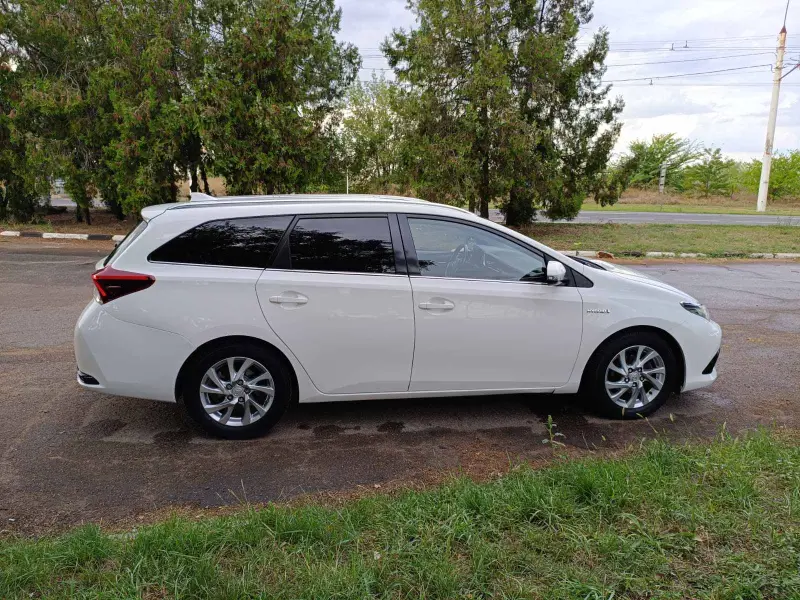 Toyota Auris, 2016