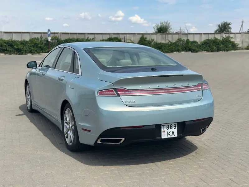 Lincoln MKZ, 2014