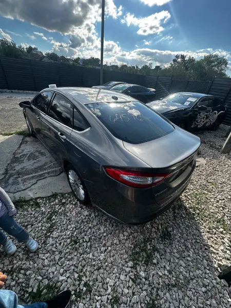 Ford Fusion, 2014
