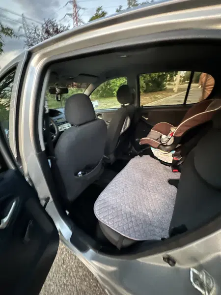 Toyota Yaris, 2004