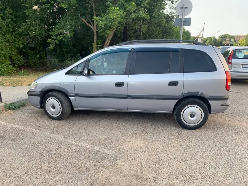 Opel Zafira, 2003