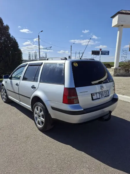 Volkswagen Golf, 2004