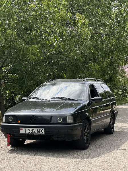 Volkswagen Passat, 1993