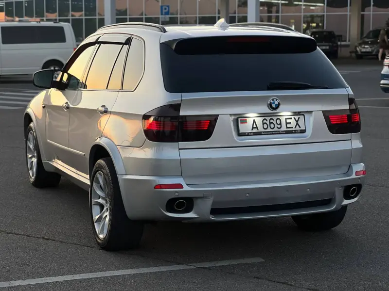 BMW 5 Series, 2009