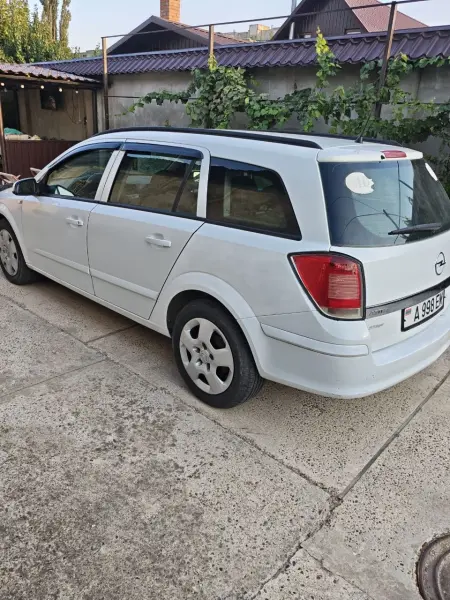 Opel Astra, 2007