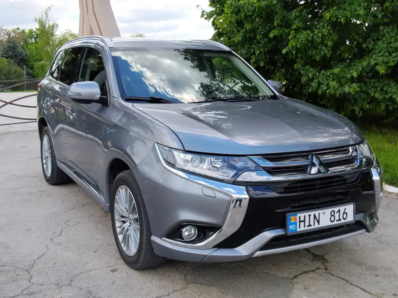Mitsubishi Outlander, 2017