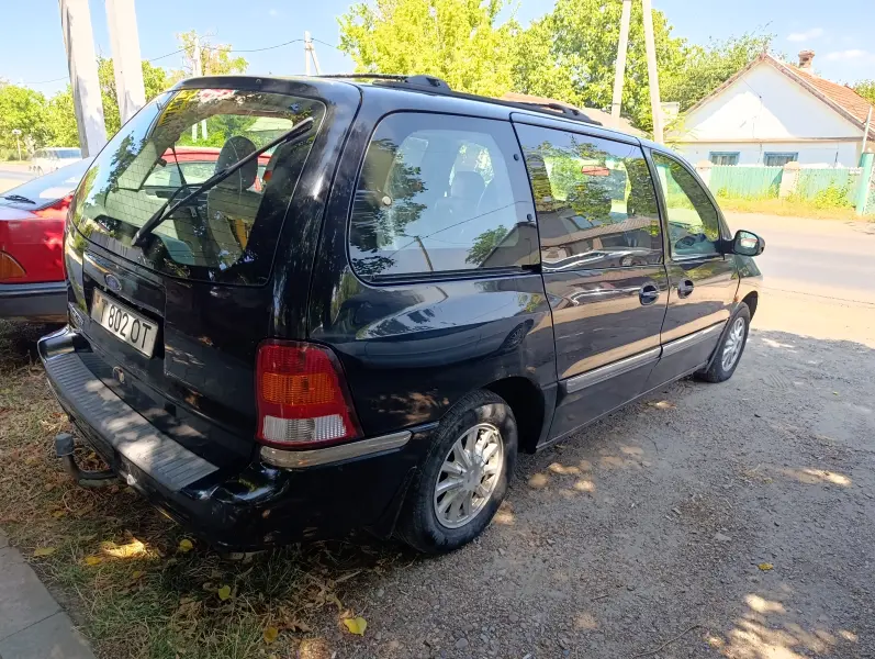 Ford Windstar, 2000