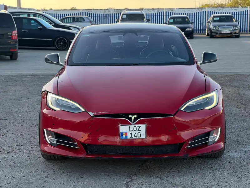 TESLA S, 2017