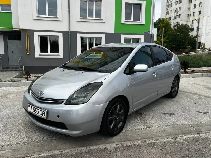 Toyota Prius, 2005