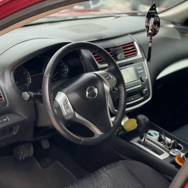 Nissan Altima, 2016