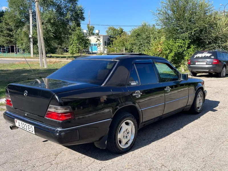 Mercedes-Benz E-Class, 1994