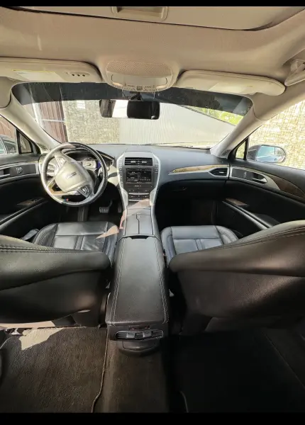 Lincoln MKZ, 2014