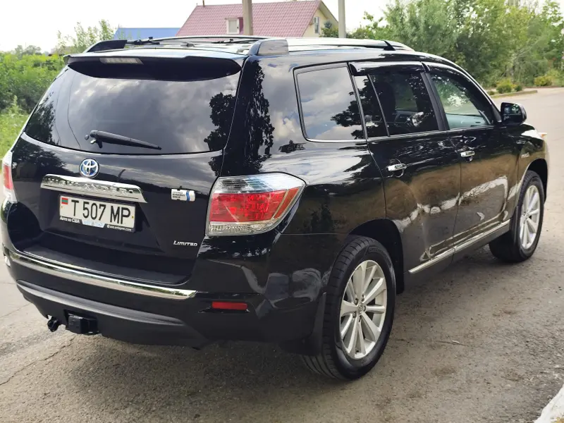 Toyota Highlander, 2011