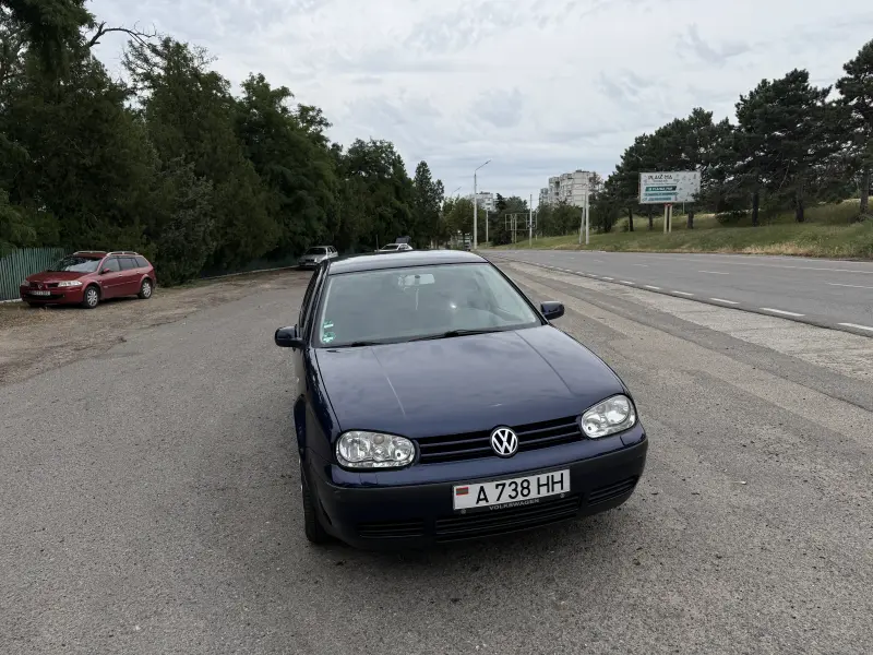 Volkswagen Golf, 2000