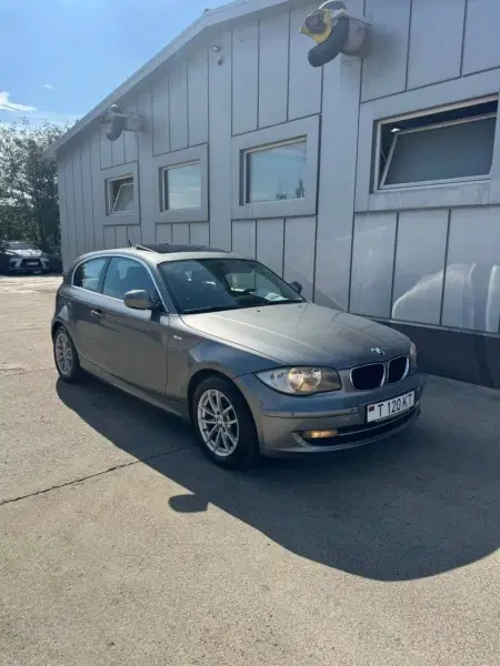 BMW 3 Series, 2010
