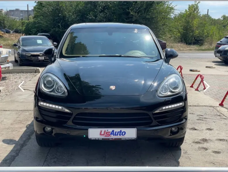 Porsche Cayenne, 2011