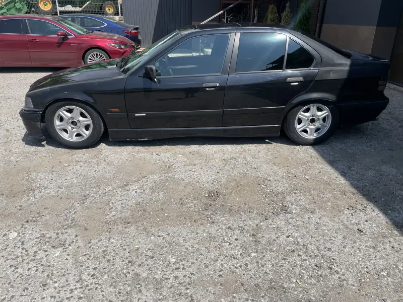BMW 3 Series, 1994