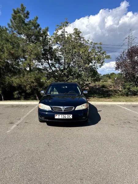 Nissan Maxima, 2000