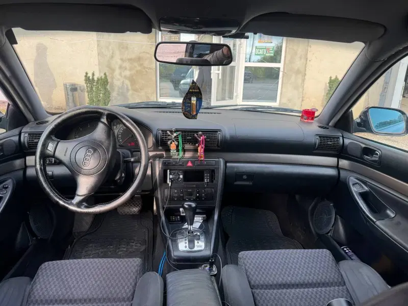Audi A4, 2002