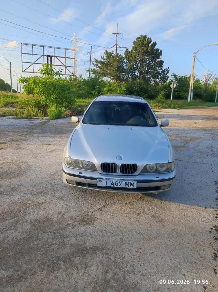 BMW 5 Series, 2000