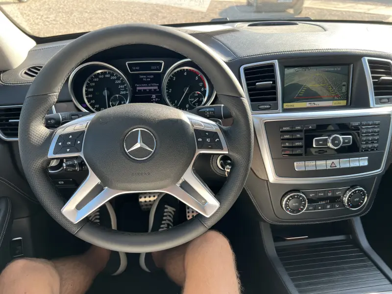 Mercedes-Benz ML-Class, 2012