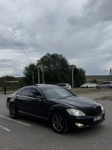 Mercedes-Benz S-Class, 2007