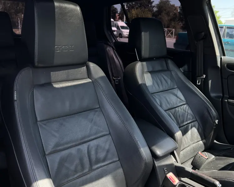 Volkswagen Golf GTI, 2010