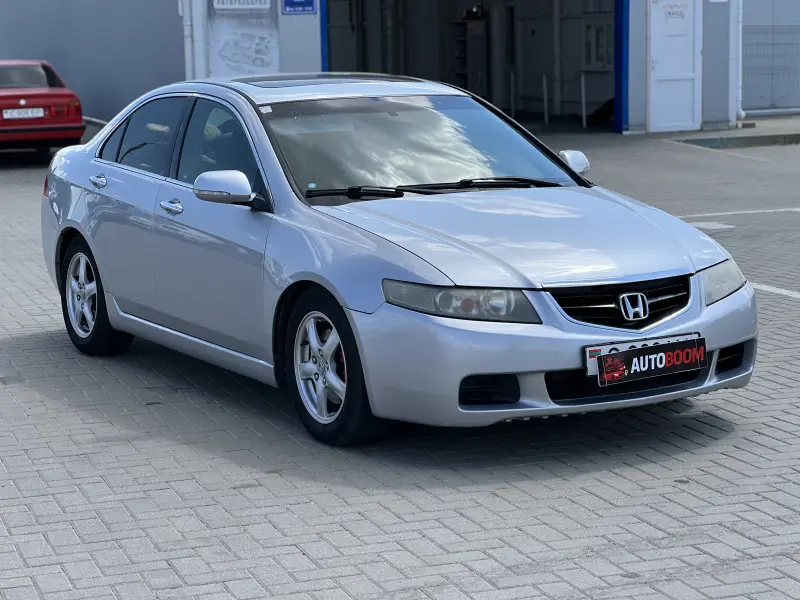 Honda Accord, 2004