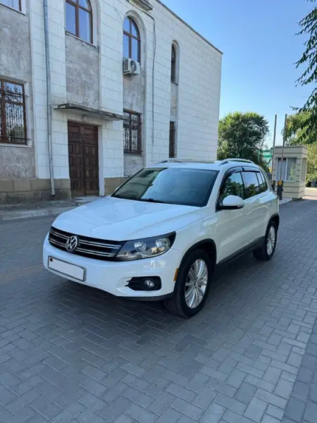 Volkswagen Tiguan, 2014