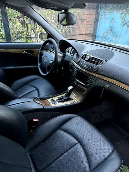 Mercedes-Benz E-Class, 2006