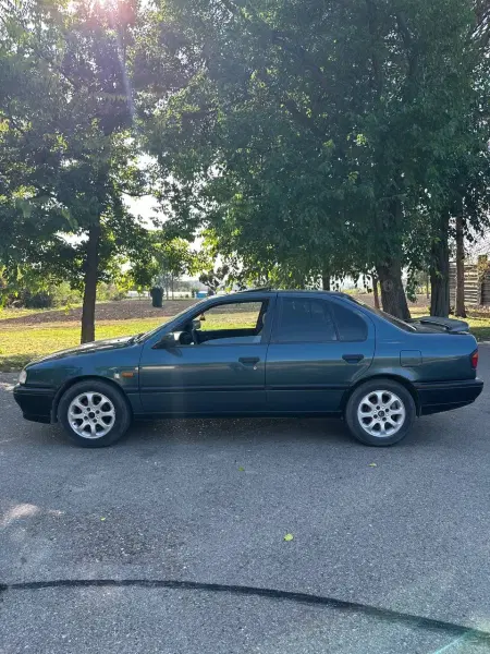 Nissan Primera, 1994