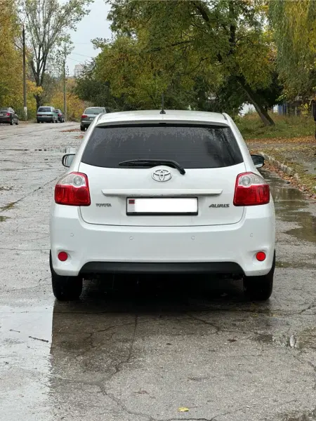 Toyota Auris, 2012