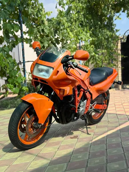 Продам Honda CBR600