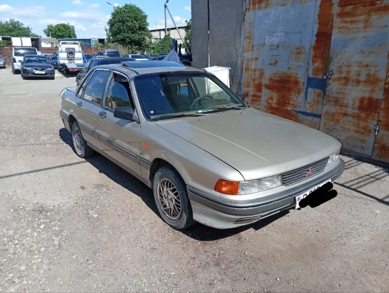 Mitsubishi Galant, 1990
