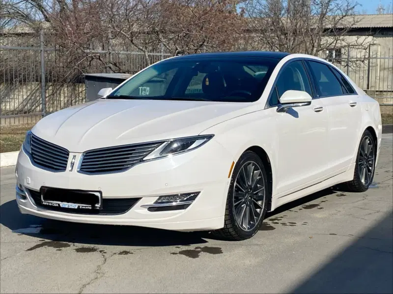Lincoln MKZ, 2015