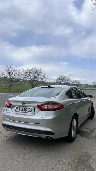 Ford Fusion, 2013
