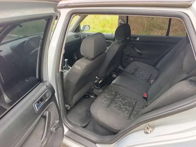 Volkswagen Golf, 1999