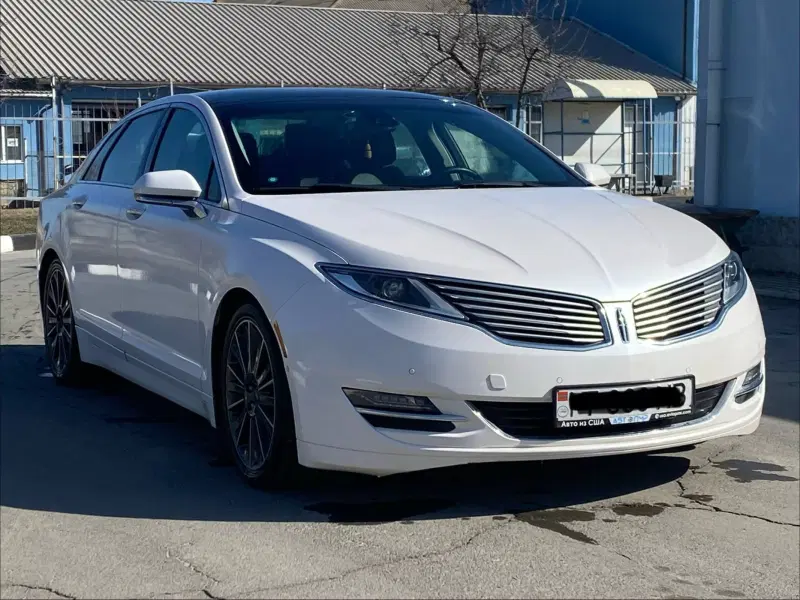 Lincoln MKZ, 2015