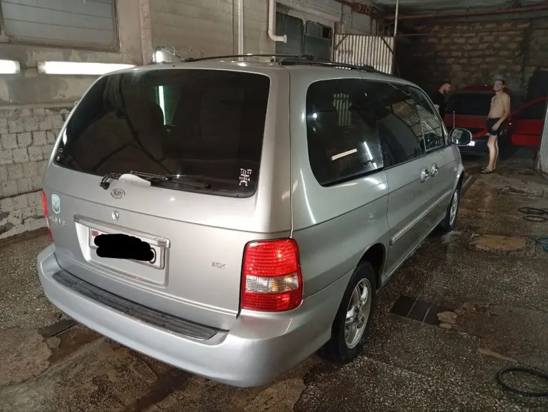 KIA Carnival, 2005