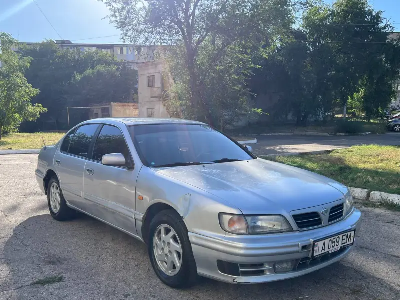 Nissan Maxima, 2000