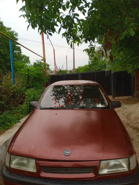 Opel Vectra, 1992