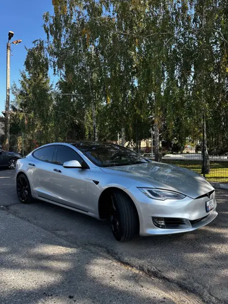 TESLA S, 2017