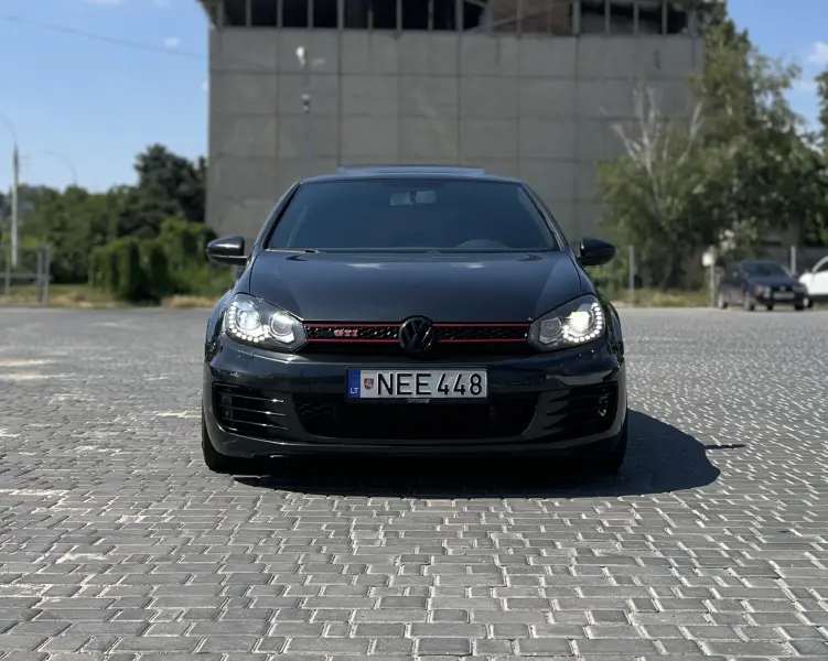 Volkswagen Golf GTI, 2010