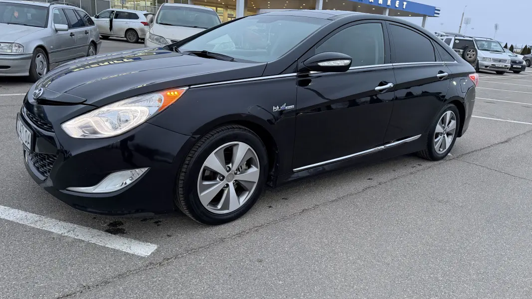 Hyundai Sonata, 2013