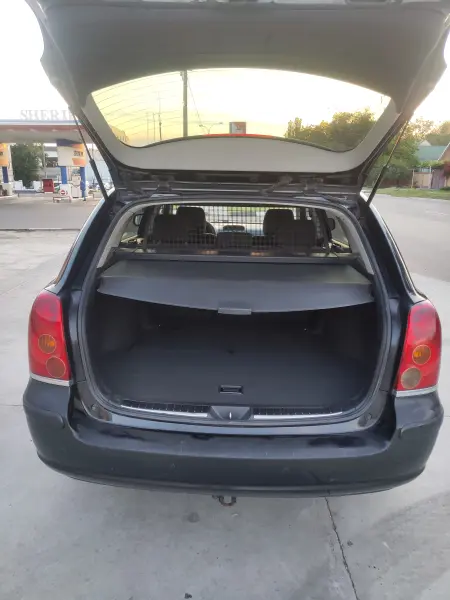 Toyota Avensis, 2006