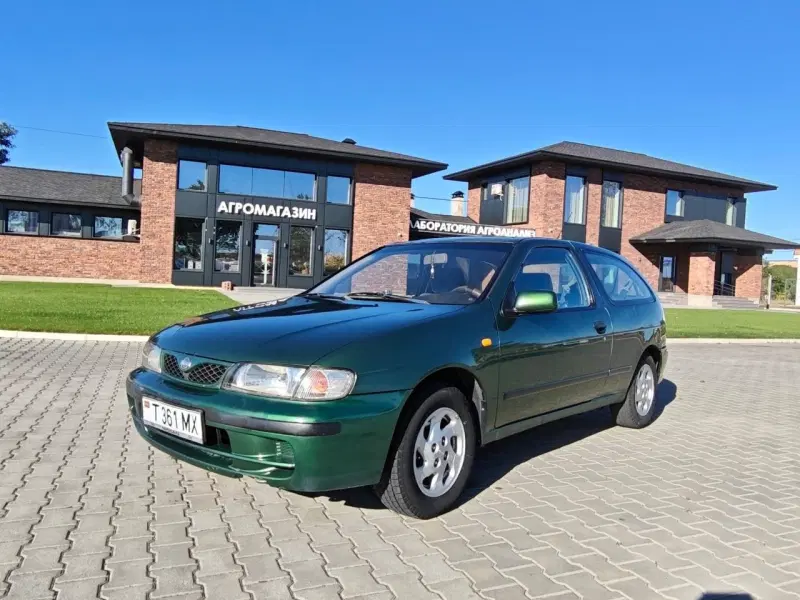 Nissan Almera, 2000