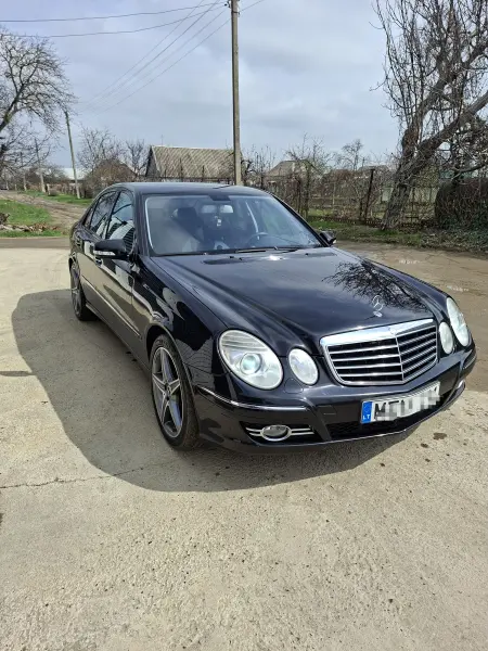 Mercedes-Benz E-Class, 2008