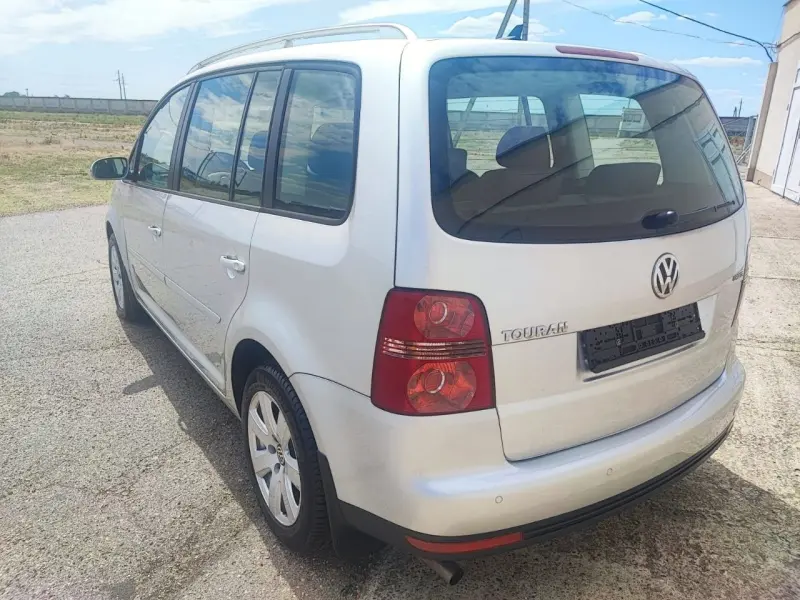 Volkswagen Touran, 2009