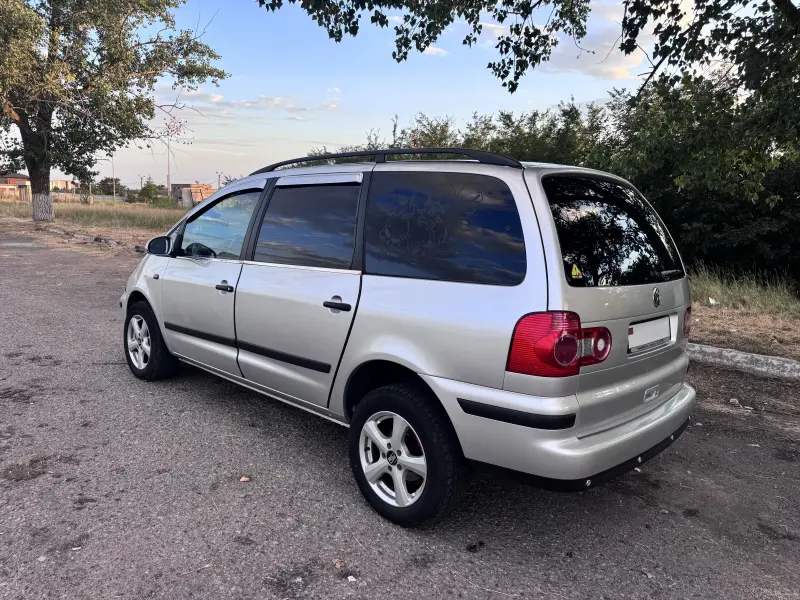 Volkswagen Sharan, 2004