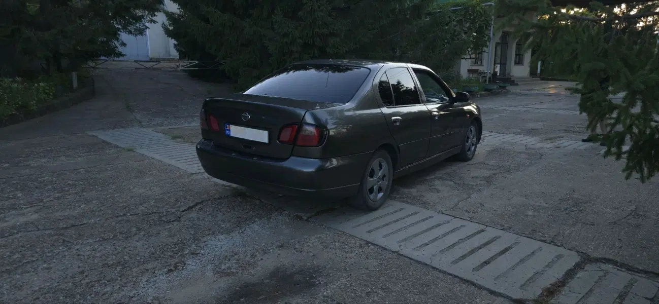 Nissan Primera, 2000